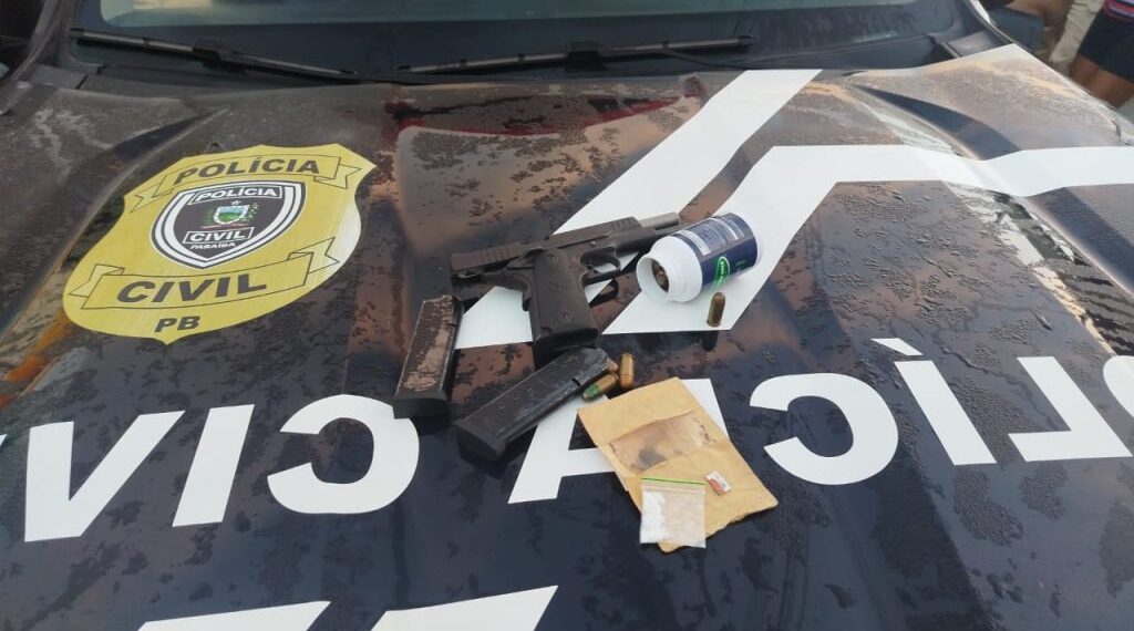 Polícia Civil prende suspeitos de homicídio e apreende arsenal durante operação contra facção em Mamanguape