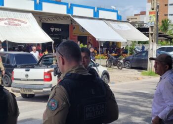 Morre homem baleado em ataque a tiros em Intermares; um ferido teve alta e outro segue internado