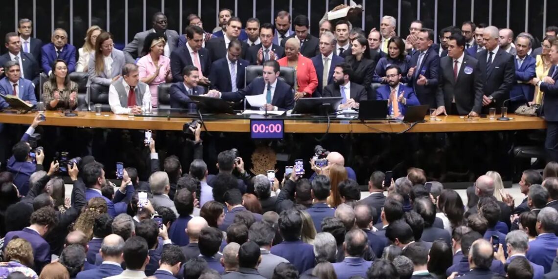 Saiba como votou a bancada da Paraíba no aumento de 160 cargos no STF com custo de R$ 7,8 milhões ao ano