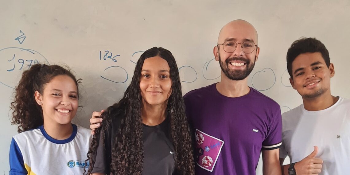 Pela 1ª vez na Paraíba, escola pública municipal leva título de melhor equipe na Olimpíada Nacional em História do Brasil