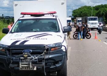 Mulher morre atropelada por caminhão em João Pessoa; vítima estava indo trabalhar