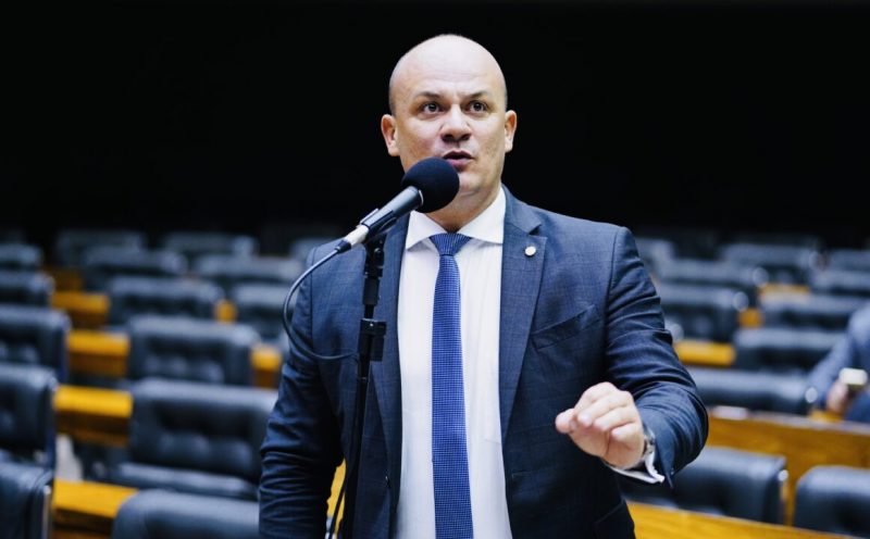 Moraes autoriza prisão de Cabo Gilberto caso desobedeça ordem judicial e parlamentar reage: “Erro grave do STF”