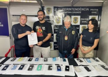 No Parque do Povo, 50 celulares roubados são devolvidos à população pela Polícia Cívil
