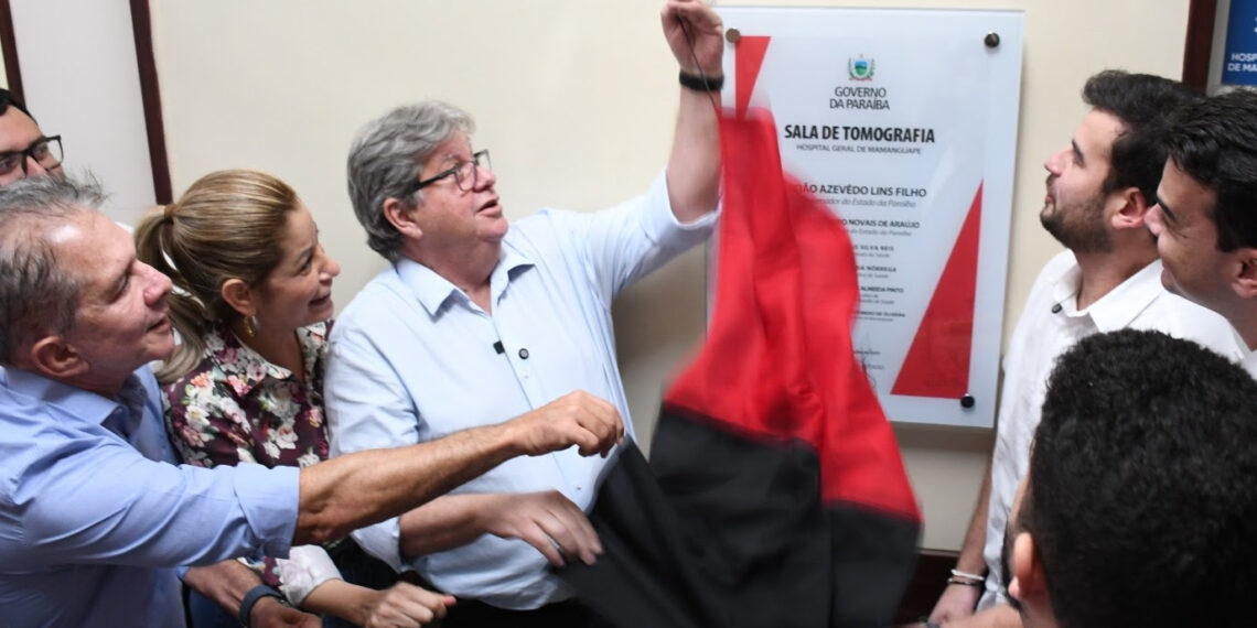 João Azevêdo entrega Cidade Madura e equipamentos de Saúde em Mamanguape