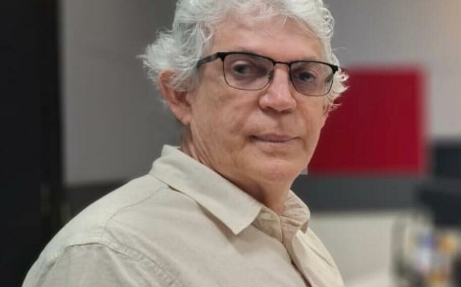 Ricardo Coutinho lança Adriano Galdino como candidato da esquerda ao Governo da Paraíba com apoio do PT Nacional