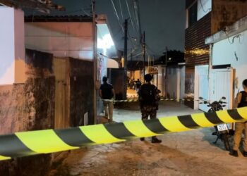 Homem é morto com mais de dez tiros dentro de residência em João Pessoa