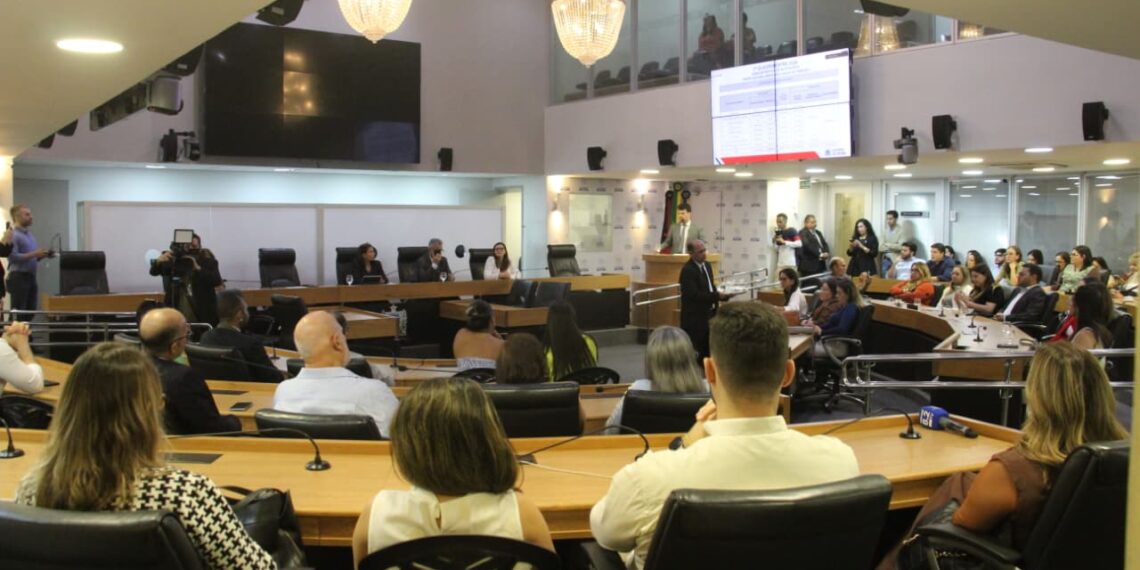 Secretário presta contas das ações da Saúde durante audiência publica na ALPB