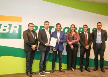 Mersinho Lucena participa de reunião na Petrobras e defende retomada das atividades no Porto de Cabedelo