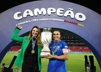 Michelle Ramalho celebra título da Seleção Brasileira Feminina na Copa América em final histórica contra a Colômbia