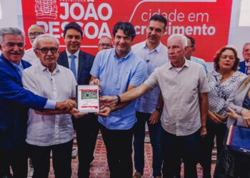 Cícero Lucena apresenta pacote de obras e a implantação da Zona Azul no Centro Histórico da Capital