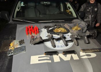 Polícia frustra ataque em Mandacaru, troca tiros com criminosos e apreende armas