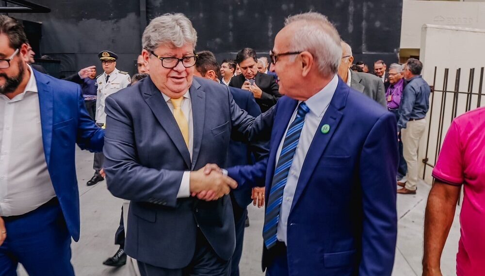 Cícero Lucena apresenta pacote de obras e a implantação da Zona Azul no Centro Histórico da Capital