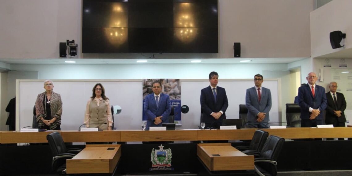 ALPB e Câmara Federal debatem ações de combate à adultização e sexualização de crianças