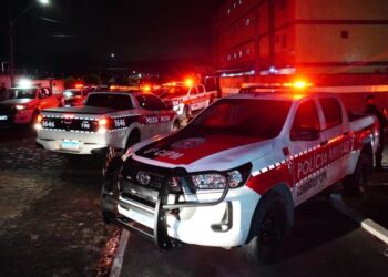 Homem em surto faz família refém, atira em vizinho, mata irmã e depois tira a própria vida, no bairro São José