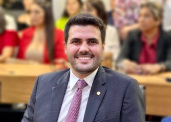 Wilson Filho elogia Adriano Galdino e reforça indefinição sobre chapa governista