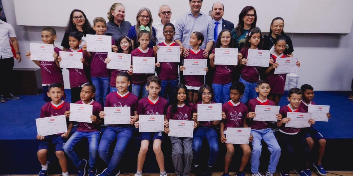 Cícero Lucena anuncia alunos da Rede Municipal selecionados para seletiva da Escola do Teatro Bolshoi, em Joinville