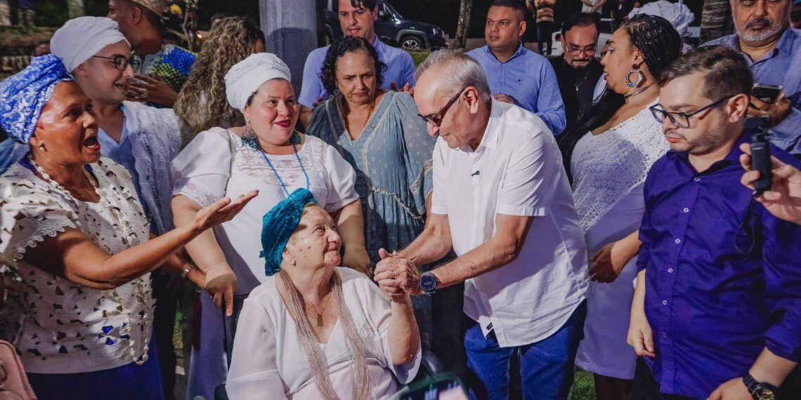 Cícero Lucena inaugura nova Praça de Iemanjá e destaca valorização cultural, religiosa e turística do Cabo Branco