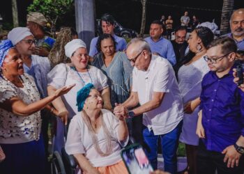 Cícero Lucena inaugura nova Praça de Iemanjá e destaca valorização cultural, religiosa e turística do Cabo Branco