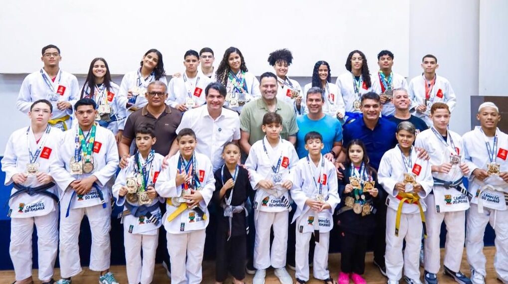 Leo Bezerra parabeniza atletas destaques no Campeonato Mundial de Jiu-jitsu e garante apoio da Prefeitura em próximas competições