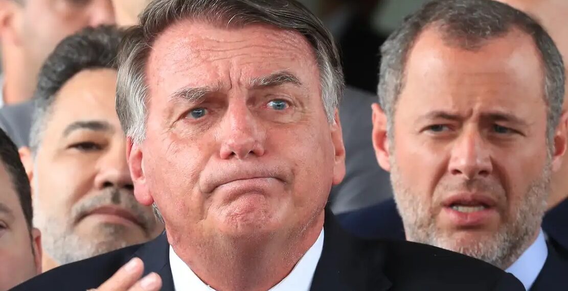 Por 4 a 1, STF condena Bolsonaro e mais sete pela trama golpista