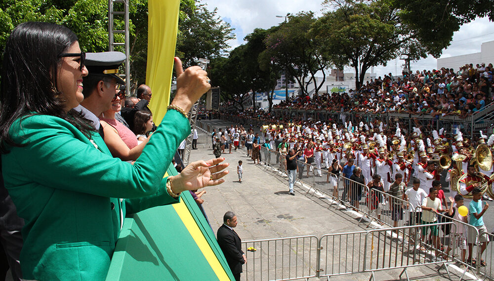 Desfile de 7 de Setembro reúne milhares de pessoas em João Pessoa; confira