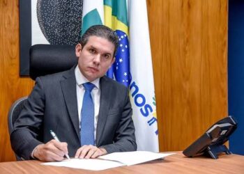 Presidente da Câmara Hugo Motta afirma que votação de urgência para anistia será discutida por líderes nesta quarta