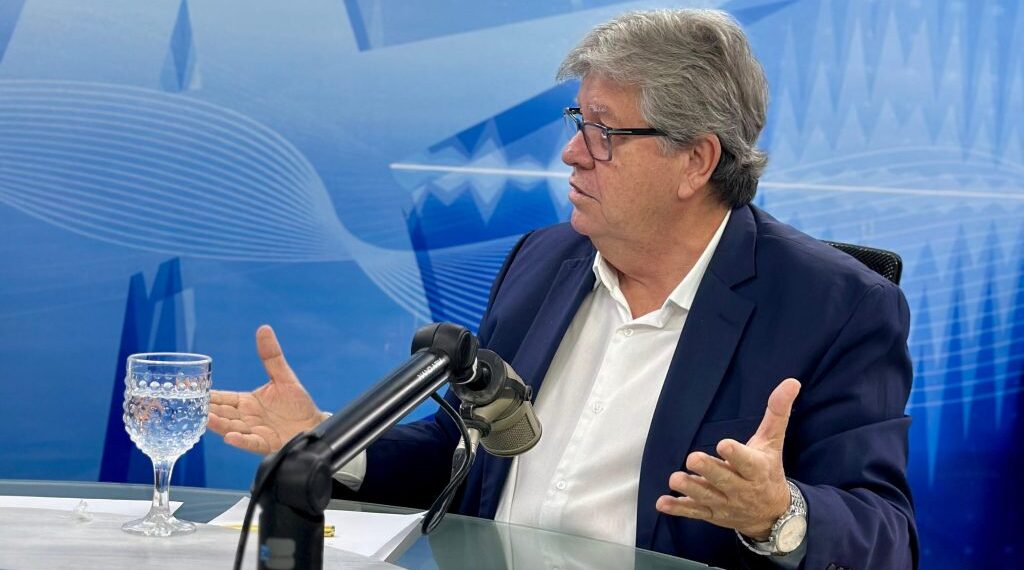 João Azevêdo autoriza quase 190 promoções de oficiais da PM e destaca conquista assegurada com nova Lei de Organização Básica