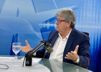 João Azevêdo autoriza quase 190 promoções de oficiais da PM e destaca conquista assegurada com nova Lei de Organização Básica