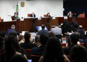 Julgamento de Bolsonaro no STF mobiliza 501 jornalistas e 3.357 inscrições do público