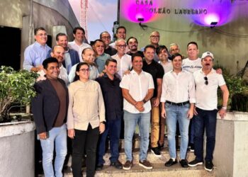 Cícero Lucena vai à inauguração do Museu da História da Paraíba junto com vereadores aliados