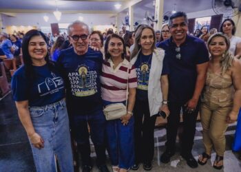 Cícero Lucena destaca renovação da fé e união dos fiéis durante celebração a Nossa Senhora Aparecida