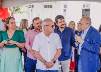 Cícero Lucena celebra avanços na Saúde e marca de 4 mil procedimentos cardíacos no Hospital Santa Isabel