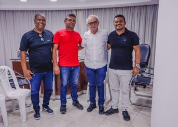 Cícero Lucena recebe apoio de ex-prefeito de Tenório e vereadores de Juarez Távora