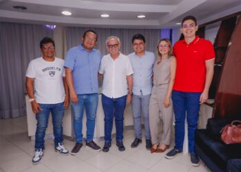 Cícero Lucena recebe apoios em Sapé e Serraria e amplia base política na Paraíba