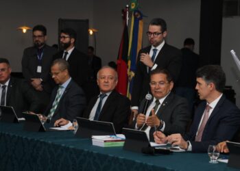 Adriano Galdino solicita prioridade do Governo na criação de unidade de Hemodiálise em Itabaiana