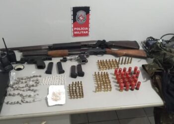 Grupo que planejava ataque contra facção rival é preso com arsenal, em Bayeux