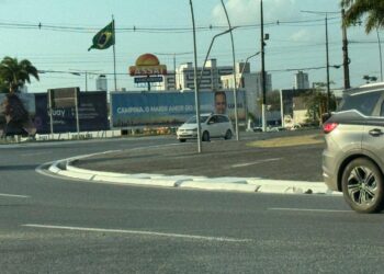 Lucas Ribeiro celebra aniversário de Campina Grande com outdoor e mensagem de amor a cidade