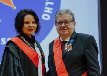 Em solenidade do TRT-PB, João Azevêdo é homenageado e ressalta a importância de parcerias na inclusão dos paraibanos