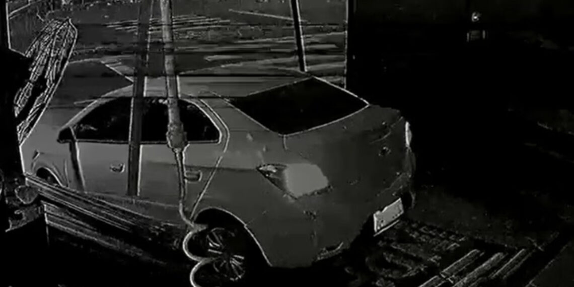 Gangue da Marcha à Ré arromba loja e furta capacetes em Cruz das Armas