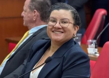 Vereadora do PSB deixa base de Cícero e anuncia adesão à oposição na Câmara de João Pessoa