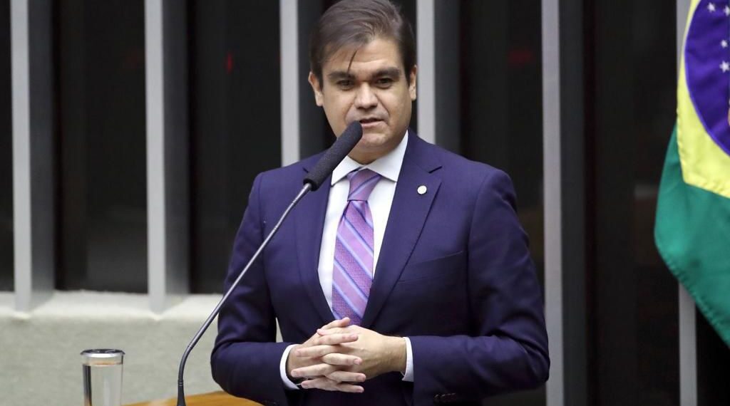 Mersinho celebra estabilidade de agentes de saúde com aprovação da aposentadoria integral na Câmara