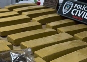 Quase 50 kg de maconha e dois adolescentes são apreendidos no Valentina, em João Pessoa