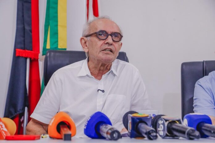 Cícero Lucena anuncia convocação de todos os aprovados no concurso da Educação em João Pessoa