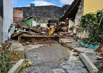 Governo do Estado anuncia assistência a atingidos e investigação sobre rompimento de reservatório, em CG