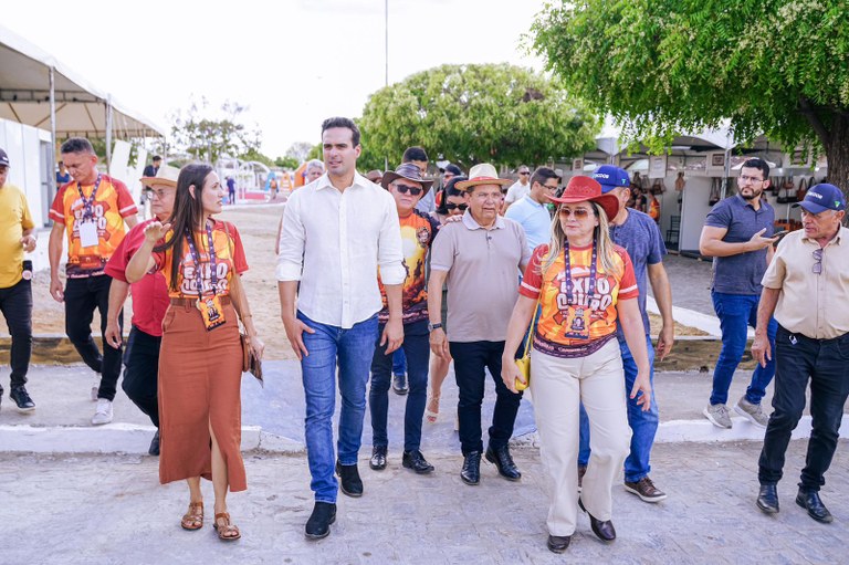 Lucas e Galdino cumprem agenda conjunta no Cariri e no Sertão da Paraíba