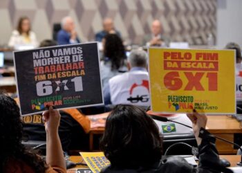 CCJ do Senado aprova fim da escala 6×1 e prevê jornada de 36h semanais