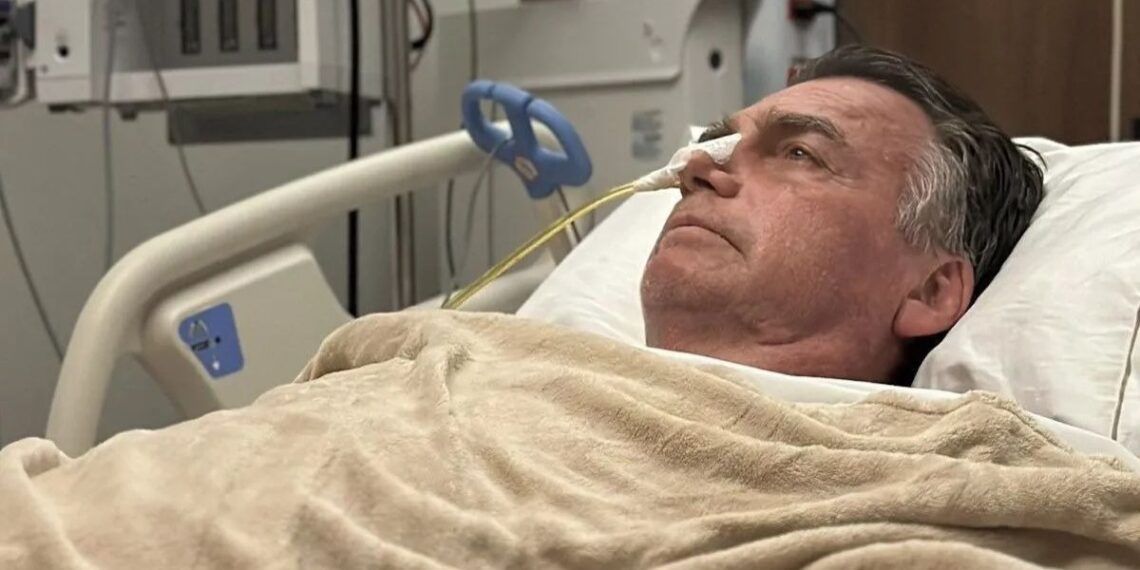 Bolsonaro já está no quarto e cirurgia não teve intercorrências, dizem médicos