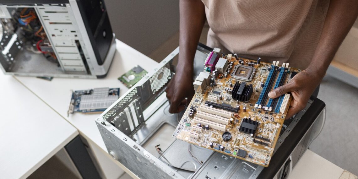 Projeto Catador Digital chega à Paraíba para transformar resíduos eletrônicos em trabalho e renda