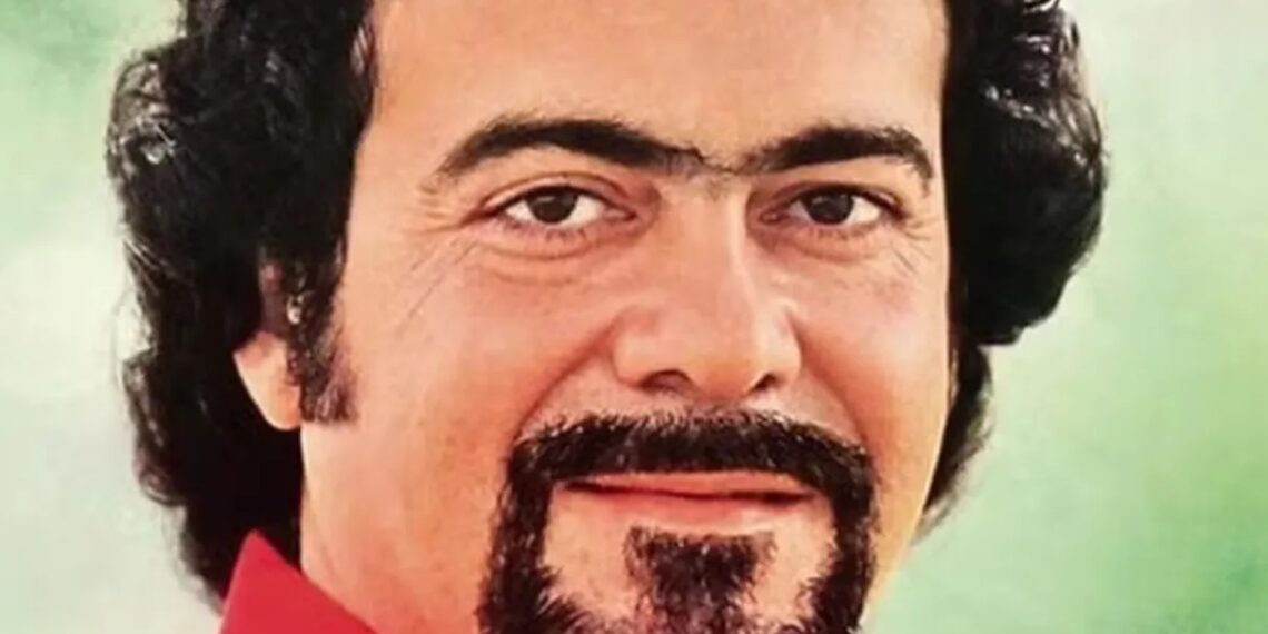 Morre Lindomar Castilho, cantor conhecido como ‘Rei do Bolero’