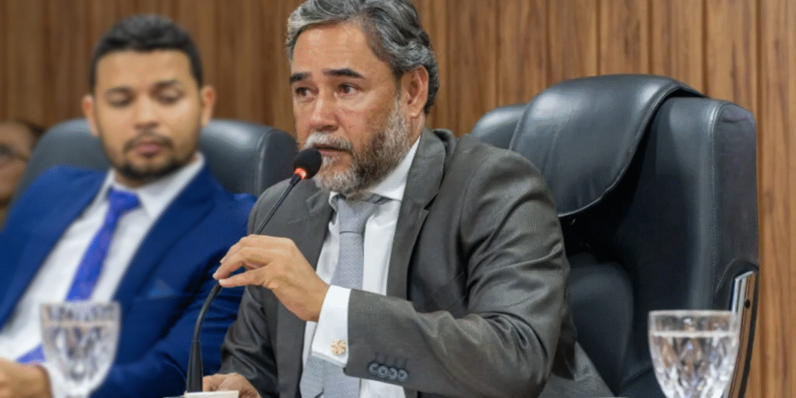 LUTO EM BAYEUX: morre Adriano Martins, presidente da Câmara Municipal